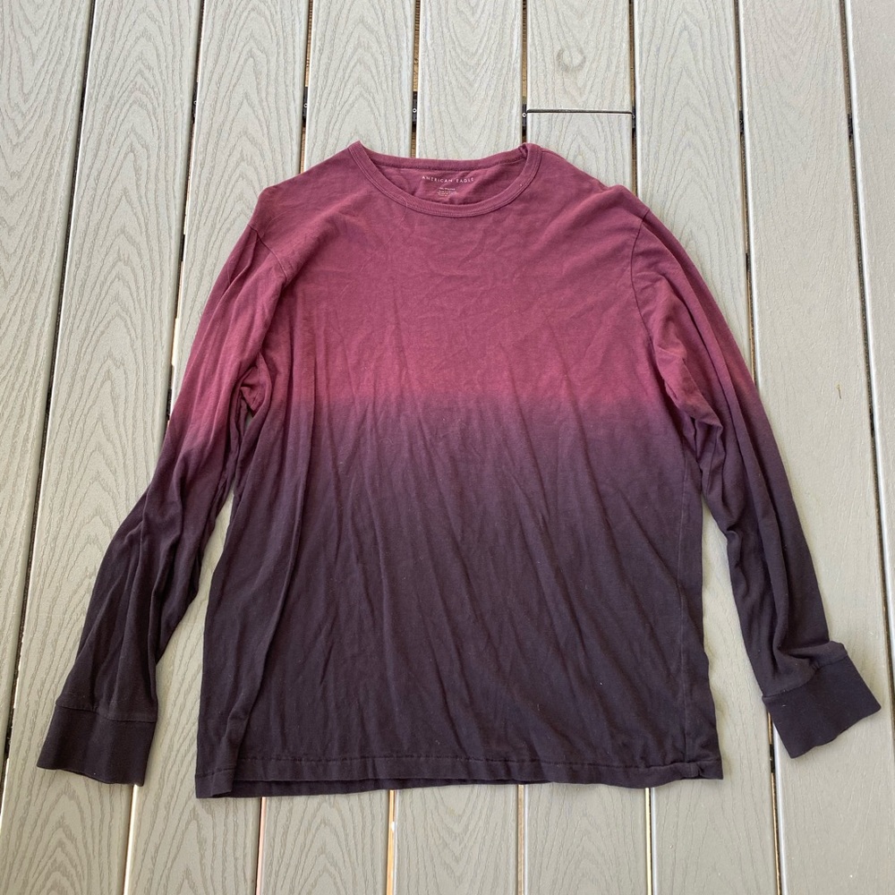 American Eagle maroon ombré long sleeve shirt